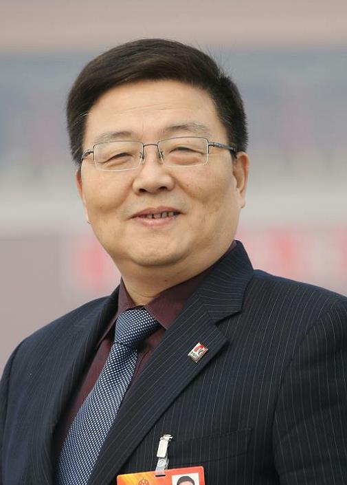 全国人大代表肖伟：建议加快中药防治重大病毒感染性疾病创新药物研发